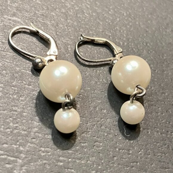 Vintage double pearl dangle earrings - Picture 1 of 5